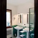 Отель La Torre Dei Canonici Lumellogno