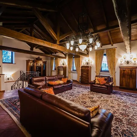 Hotell La Torre Dei Canonici 3*