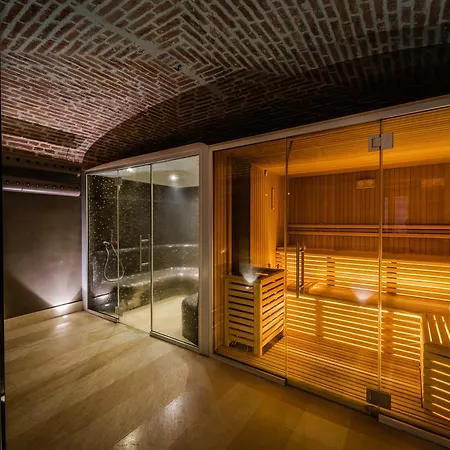 La Torre Dei Canonici Hotell 3*