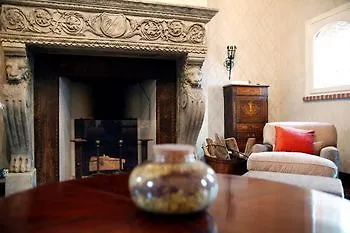 Hotell La Torre Dei Canonici 3*