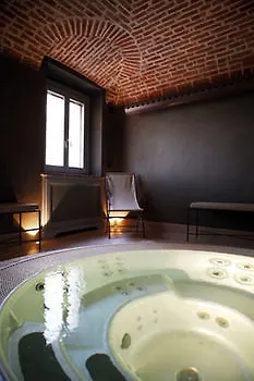 La Torre Dei Canonici Hotell