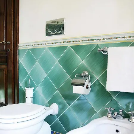 La Torre Dei Canonici Hotell 3*